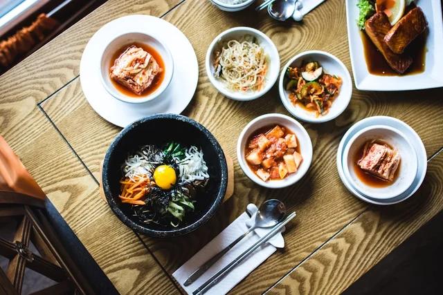 전통 식기 및 발효 식품
