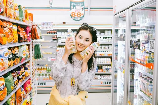 편의점 인기 간식 트렌드와 반드시 먹어봐야 할 베스트 메뉴