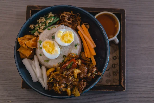 비빔밥 맛있게 만드는 법과 건강한 식재료 조합 가이드